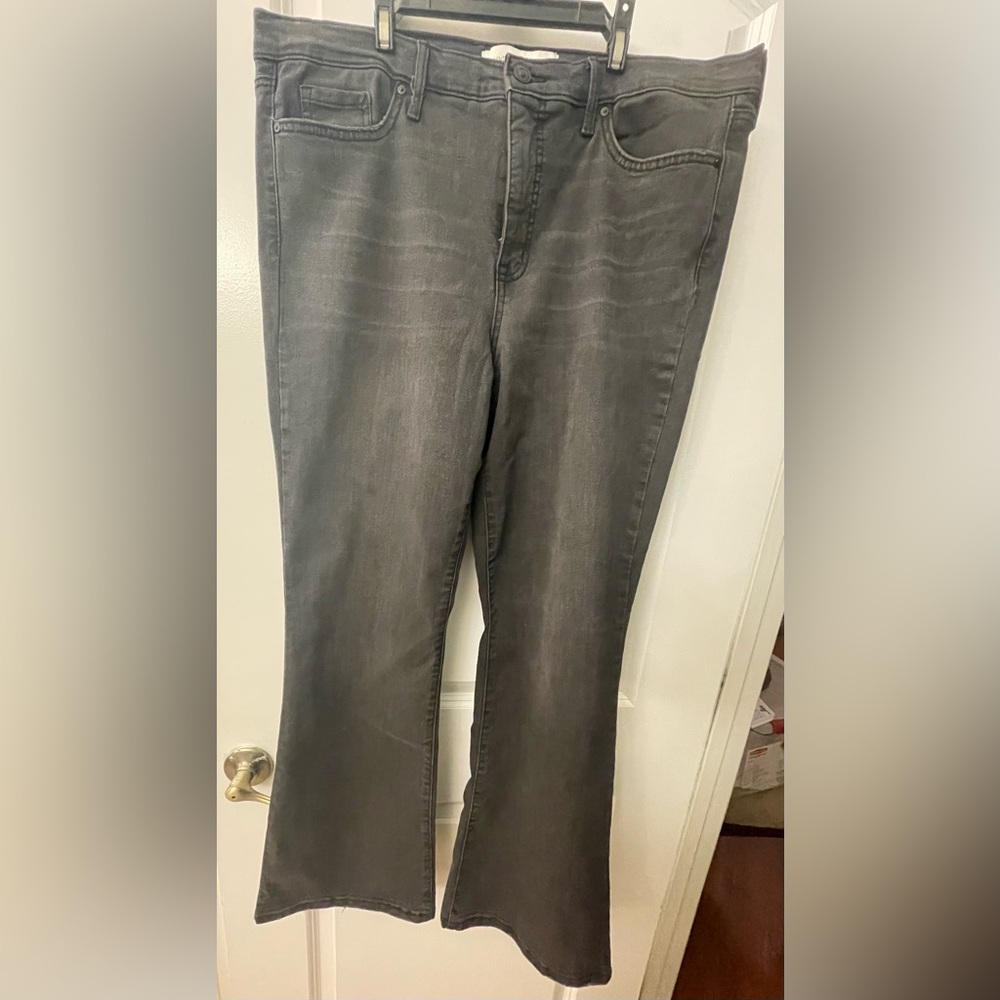 Vintage America Bootcut/Flare Size 16 Black Jeans, never worn.